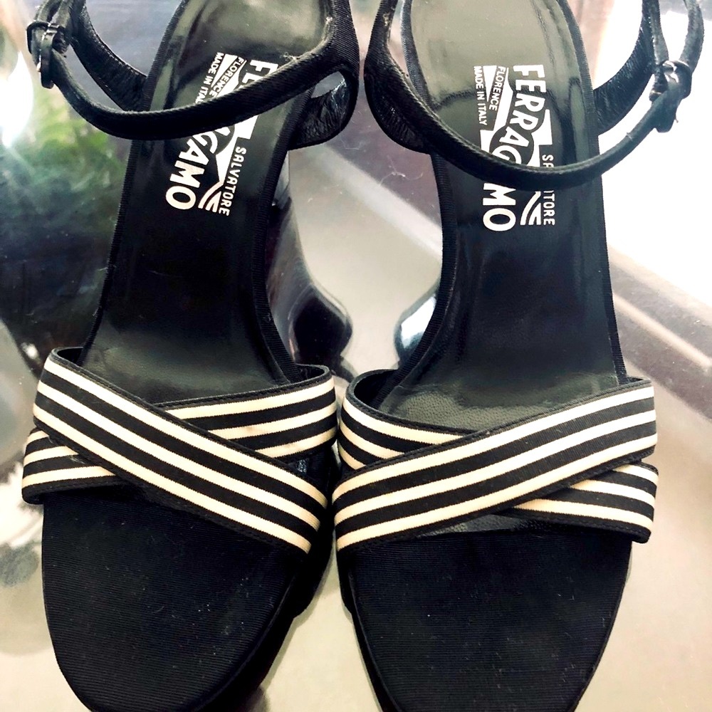 Ferragamo Shoes - Picture 2 of 6